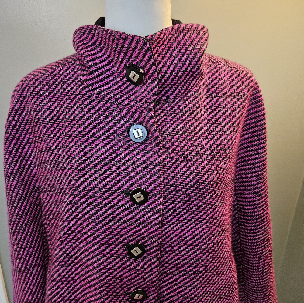 Escada Pink and Black Houndstooth Cape Jacket Virgin Wool Women's Size 38 - Picture 5 of 11